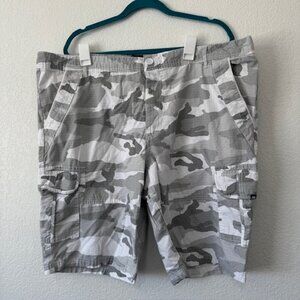 Ecko Unltd. Camouflage Cargo Men Shorts 42‎